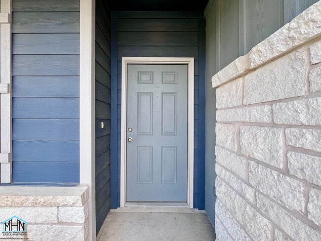 Building Photo - 4105 Paddock Trl
