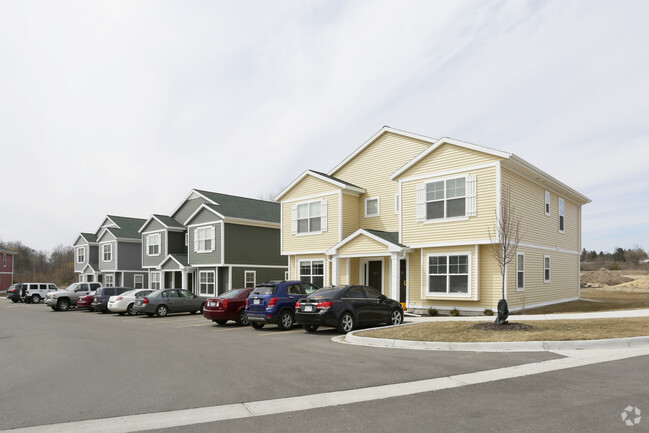 Building Photo - Campus Creek Cottages