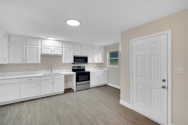 Foto del edificio - 707 George Hopper Rd