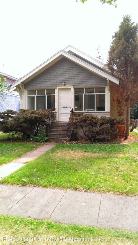 Building Photo - 3 br, 1 bath House - 333 S. 5th St E.