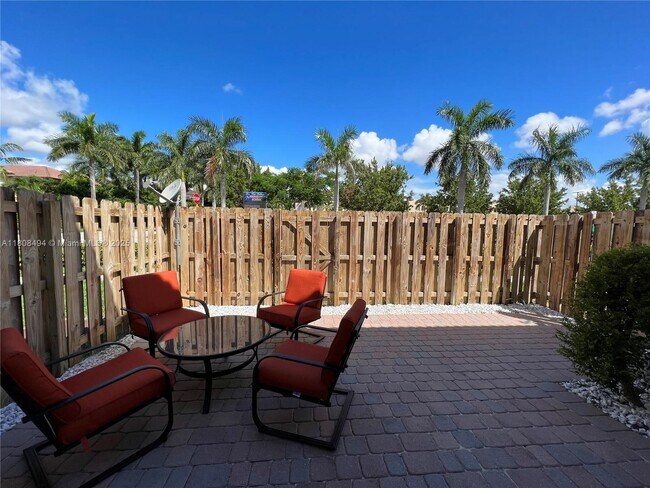 Foto del edificio - 11389 NW 87th Ln