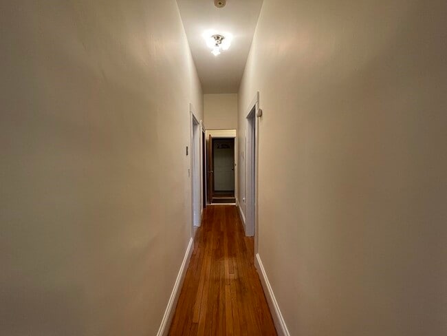 Building Photo - 7 Mt Vernon St