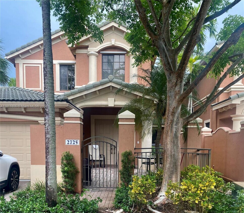 Foto principal - 2725 Kinsington Cir