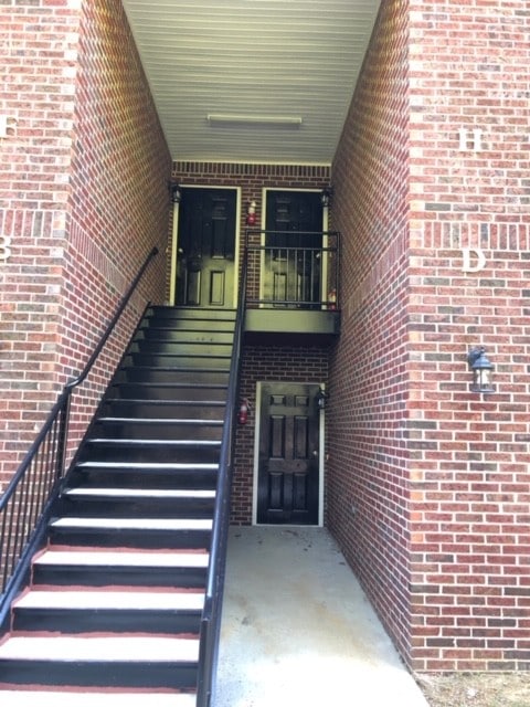 Building Photo - 74 Fantasy Ln