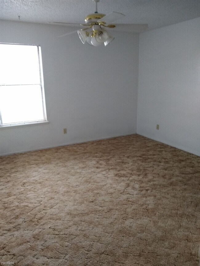 Foto del edificio - 220 Ridgecrest Dr