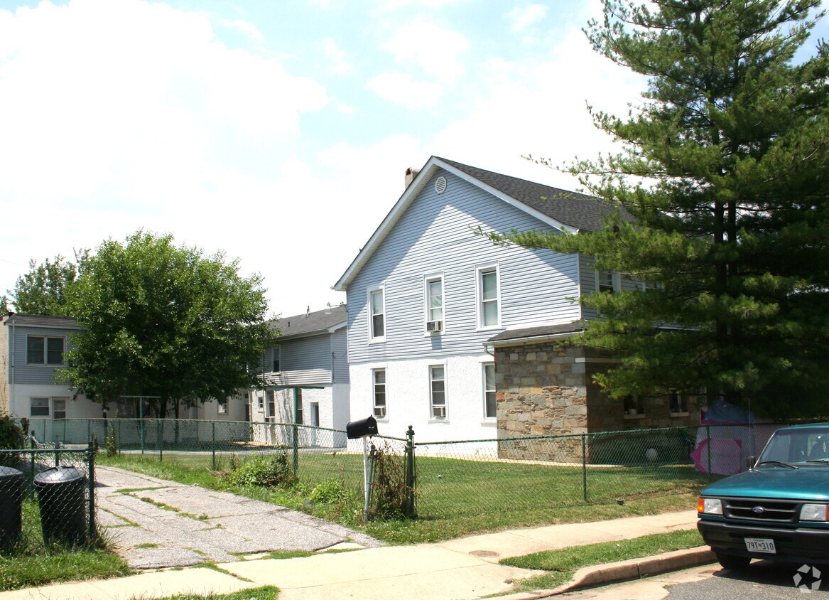 Building Photo - 1902 Tolson Ave