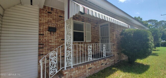 Foto del edificio - 1083 Willow Branch Ave