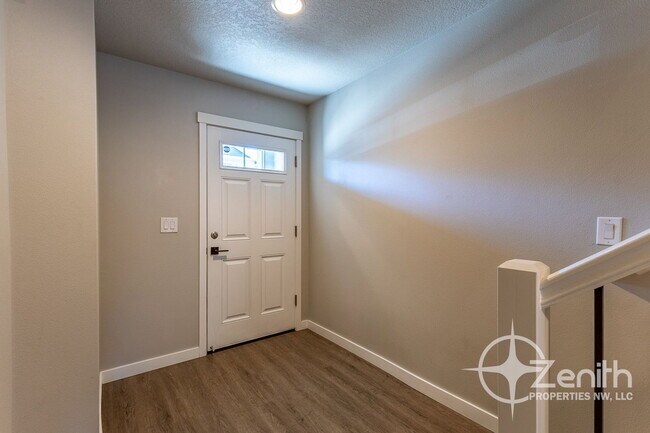 Foto del edificio - 7415 NE 136th Ave