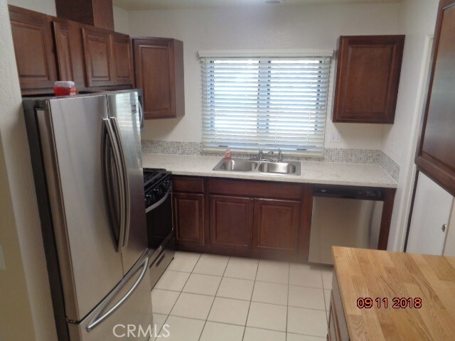 Building Photo - 38184 Oaktree Loop