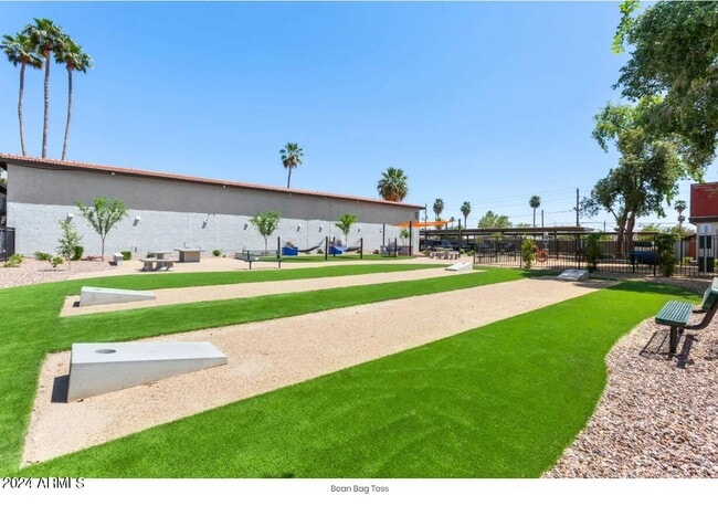 Building Photo - 4903 W Thomas Rd