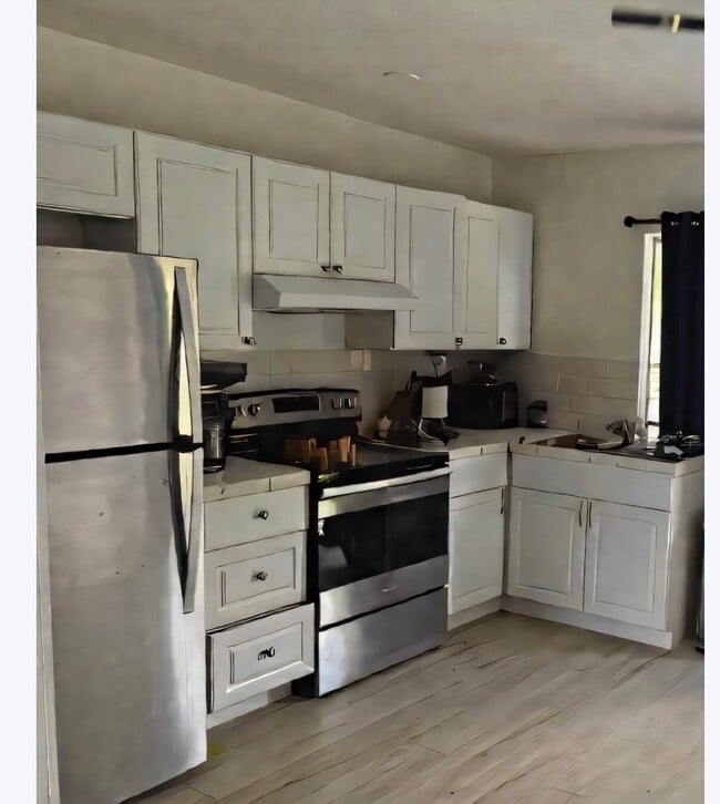 Building Photo - 6013 NW 68th Terrace