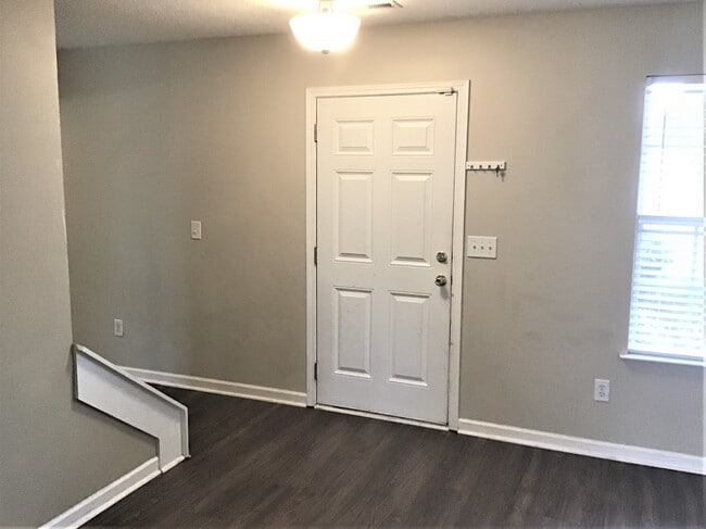 Building Photo - 1 Warbler Court