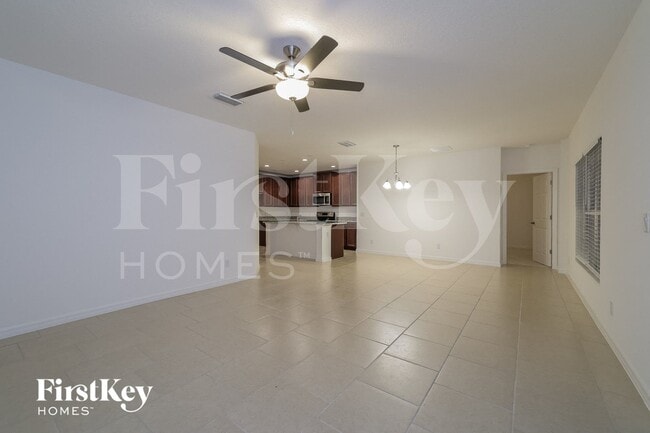 Building Photo - 845 Avenal Ln