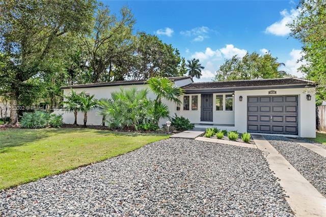Foto del edificio - 5830 SW 51st St