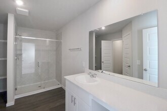 Building Photo - 17327 Ridge Dr