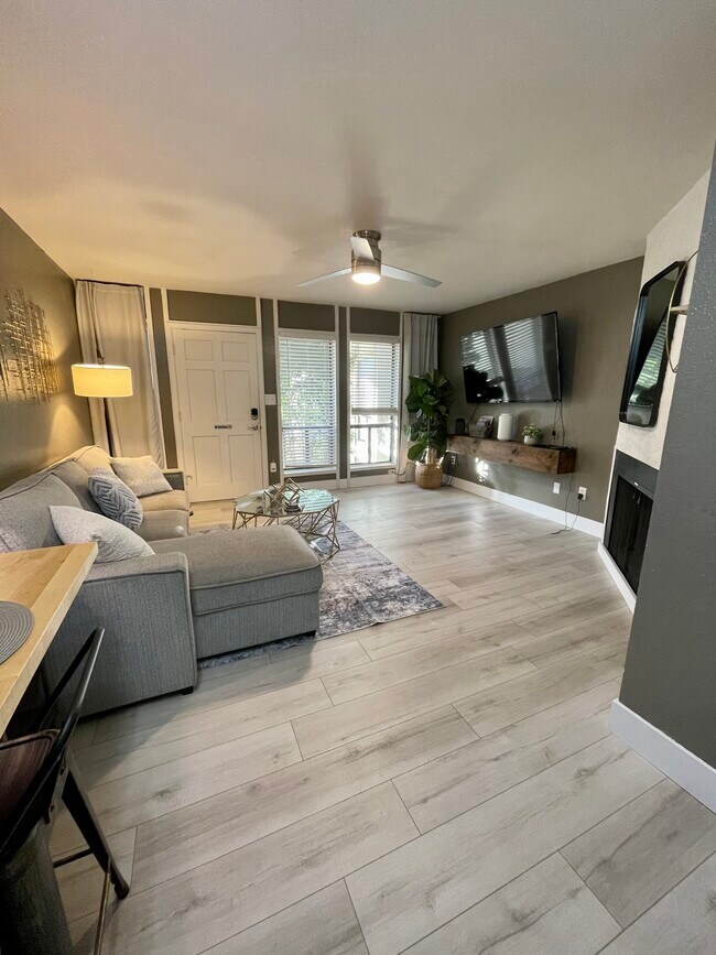 Foto del edificio - 3002 N 70th St