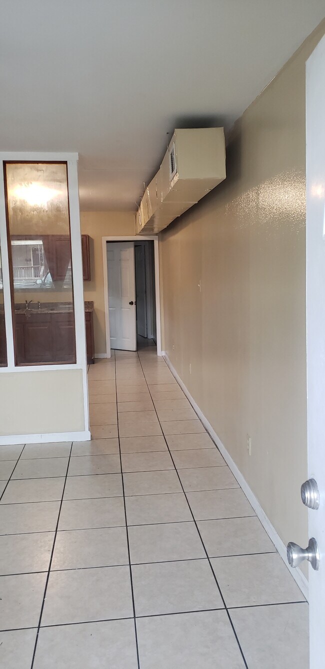 Foto del edificio - 2129 Desire St