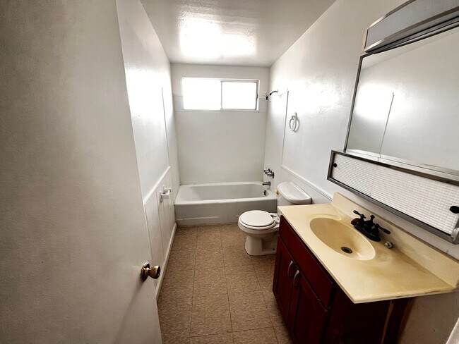 Foto del edificio - Libby's Realty 29 Palms Rental 2bedroom 1 ...