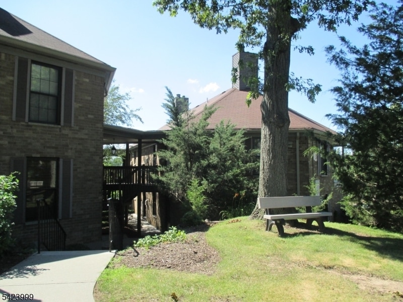 Photo - 181 Long Hill Rd (Little Falls Township, NJ)