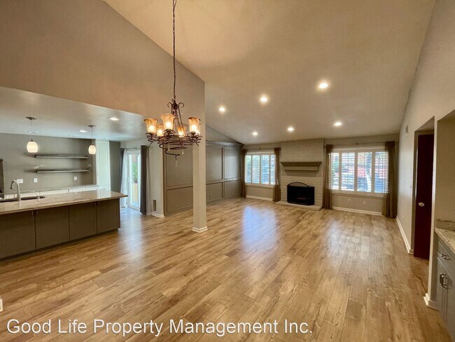 Building Photo - 4 br, 2 bath House - 1520 Via Dorado