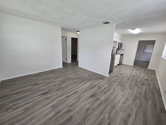 Building Photo - 50 6th St