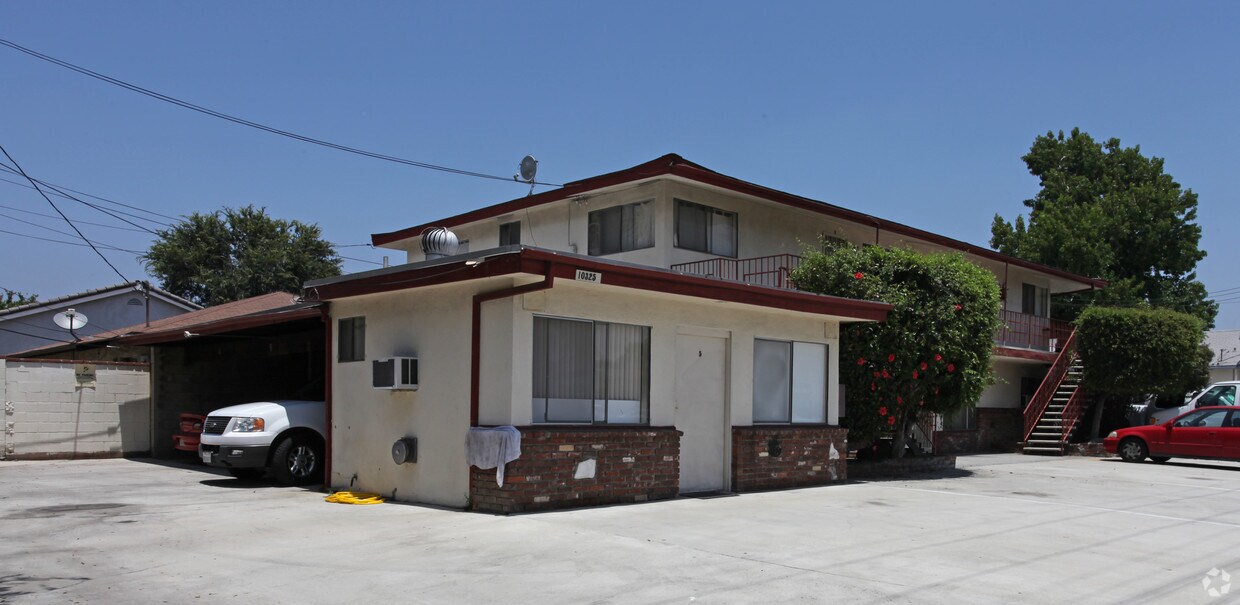 Building Photo - 10325 Lower Azusa Rd