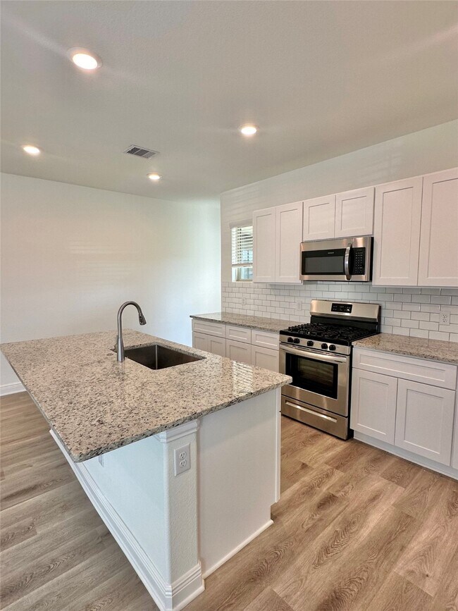 Foto del edificio - 8622 Flamingo Bay Ln