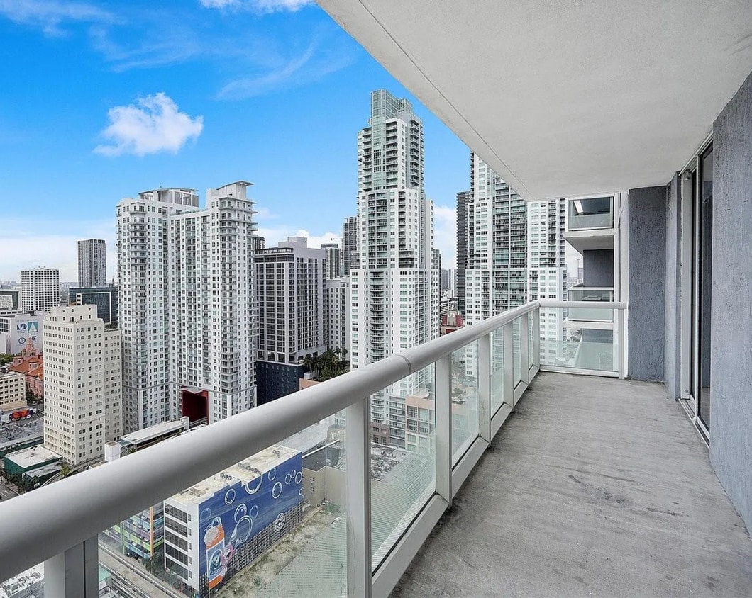 Primary Photo - 50 Biscayne Blvd