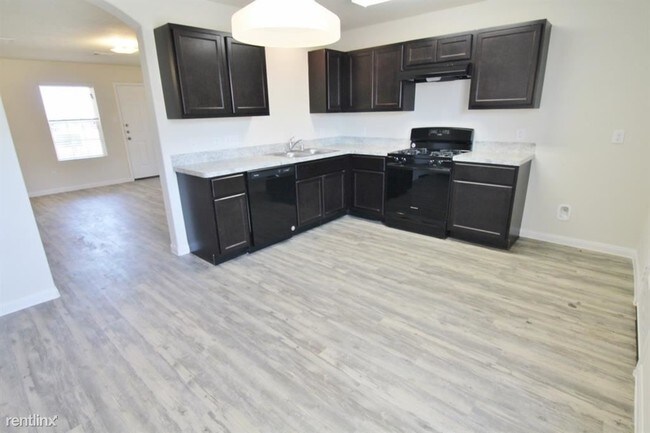 Building Photo - 4 br, 2.5 bath House - 24238 Ravenna Oaks Ct
