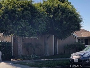 Building Photo - 1759 Stanton Pl