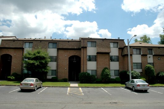 Foto del edificio - 403 Edison Glen Ter