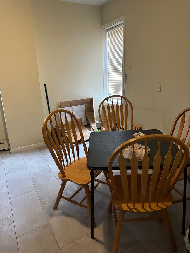 Building Photo - 822 Huntington Ave