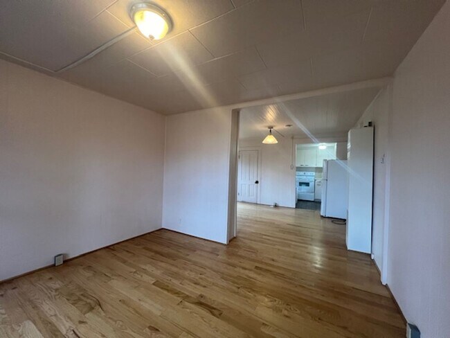 Building Photo - Charming Ashland home in Prime Location! |...