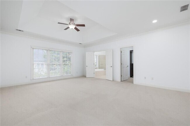 Building Photo - 5468 Wentworth St