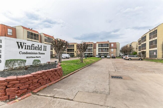 Building Photo - 10110 Forum W Dr