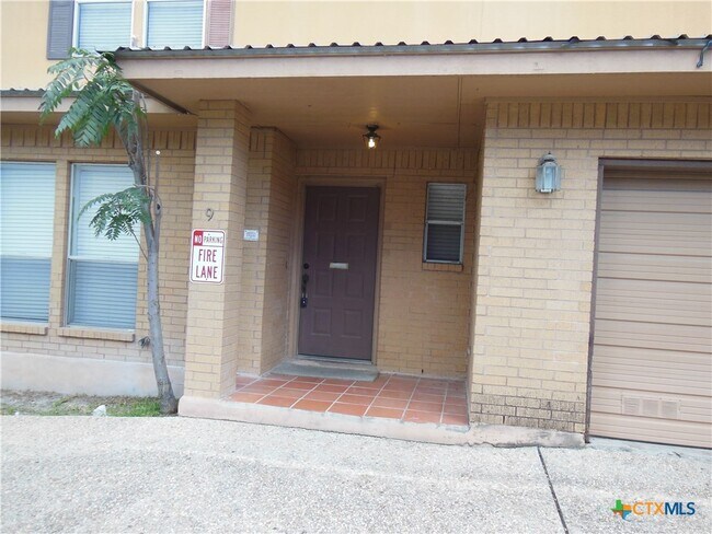 Foto del edificio - 1627 Kuehler Ave