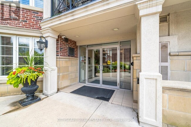 Building Photo - 3351 Cawthra Rd