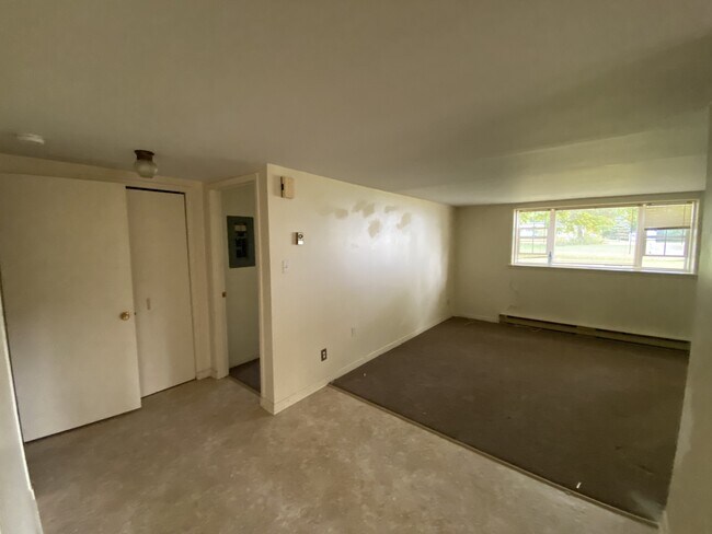 Photo du bâtiment - 23 Centennial Ave W