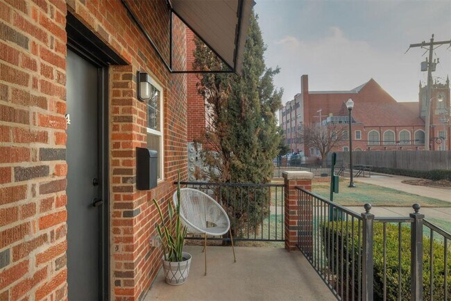 Foto del edificio - One bedroom loft in Midtown OKC!
