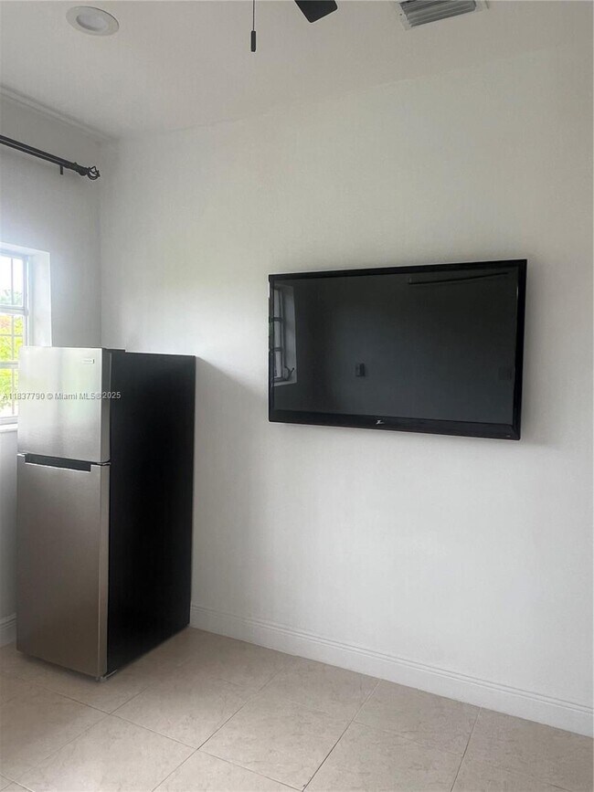Foto del edificio - 7804 SW 21st Terrace