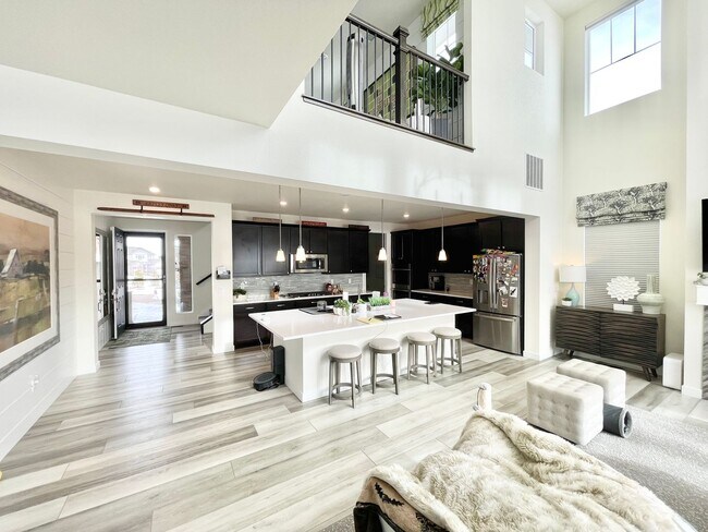 Foto del edificio - Immaculate Model Home for Rent -80016