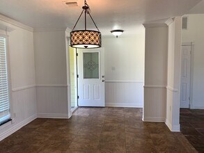 Building Photo - 6650 Grove Field Ln