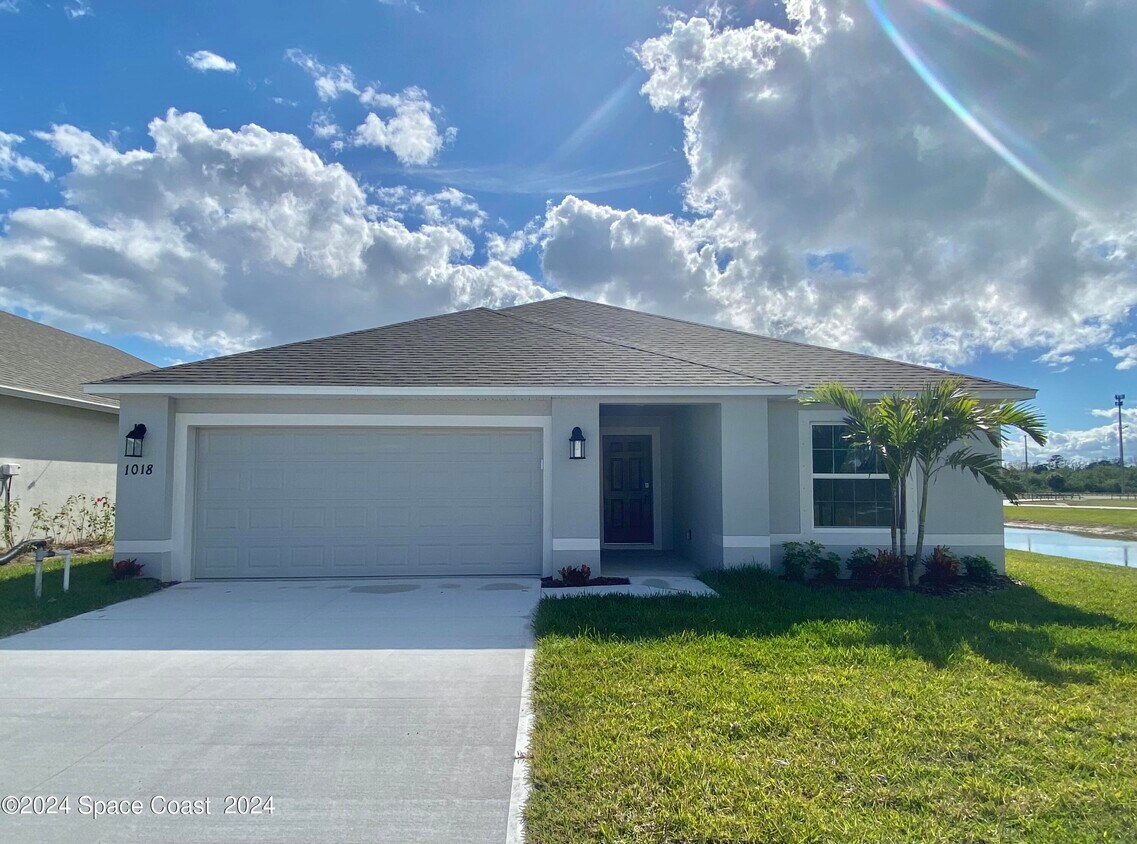 Foto principal - 1018 Dania Cir