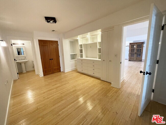 Foto del edificio - 3008 3rd St