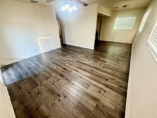 Building Photo - 1132 NW 30th Ave