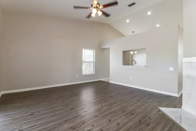 Building Photo - 29505 Morningmist Dr