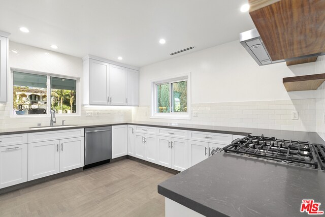 Building Photo - 4837 Densmore Ave