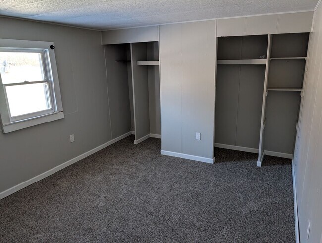 Foto del edificio - For sale (with rent to own option) - Freshly renovated 3 bedroom/2 bath mobile home