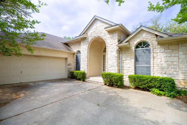 Foto del edificio - Enchanting 3-Bed Sanctuary in Circle C: Lu...