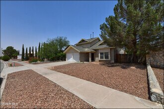 Building Photo - 695 Bluff Canyon Cir